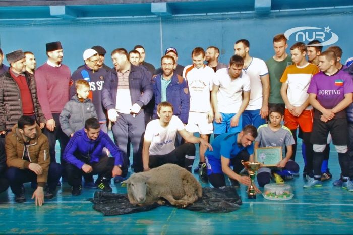 Прихожане мечети завоевали кубок по футболу «Курбан-2016»