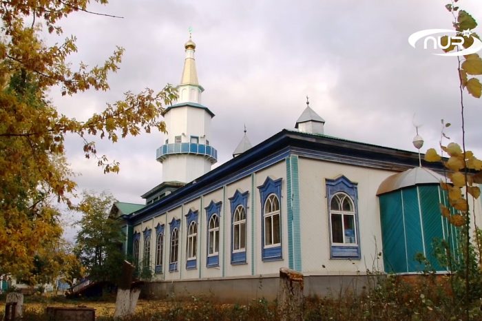 Вековая мечеть обрела новый минарет