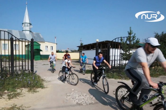 Участники велопробега посетили восемь мечетей