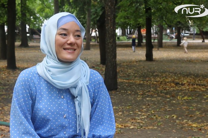 Через насмешки к успеху: история мусульманки в хиджабе