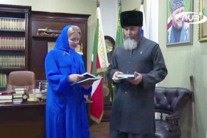 Депутат из Уфы приняла ислам в Грозном
