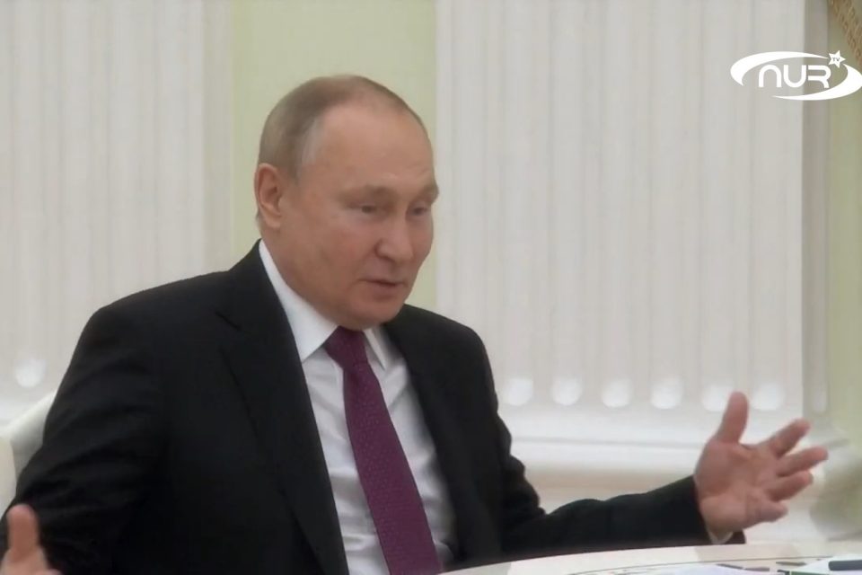 Путин разрешил совершать намаз в Кремле!