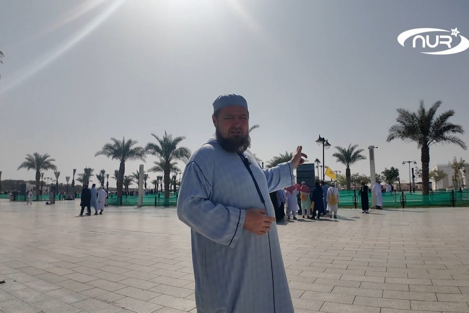 Здесь ПРОРОК обрадовал их РАЕМ!